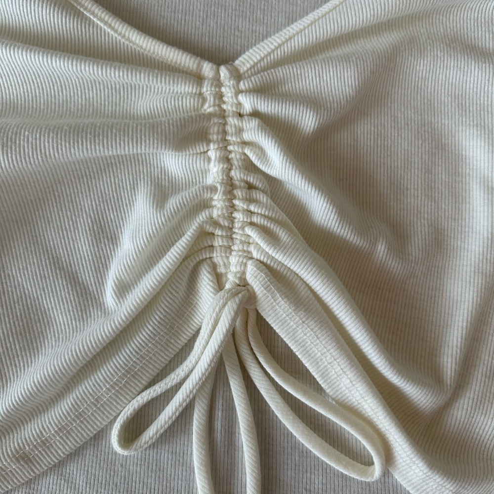 Cream Ruched V-Neck Top - Picture 3 of 4